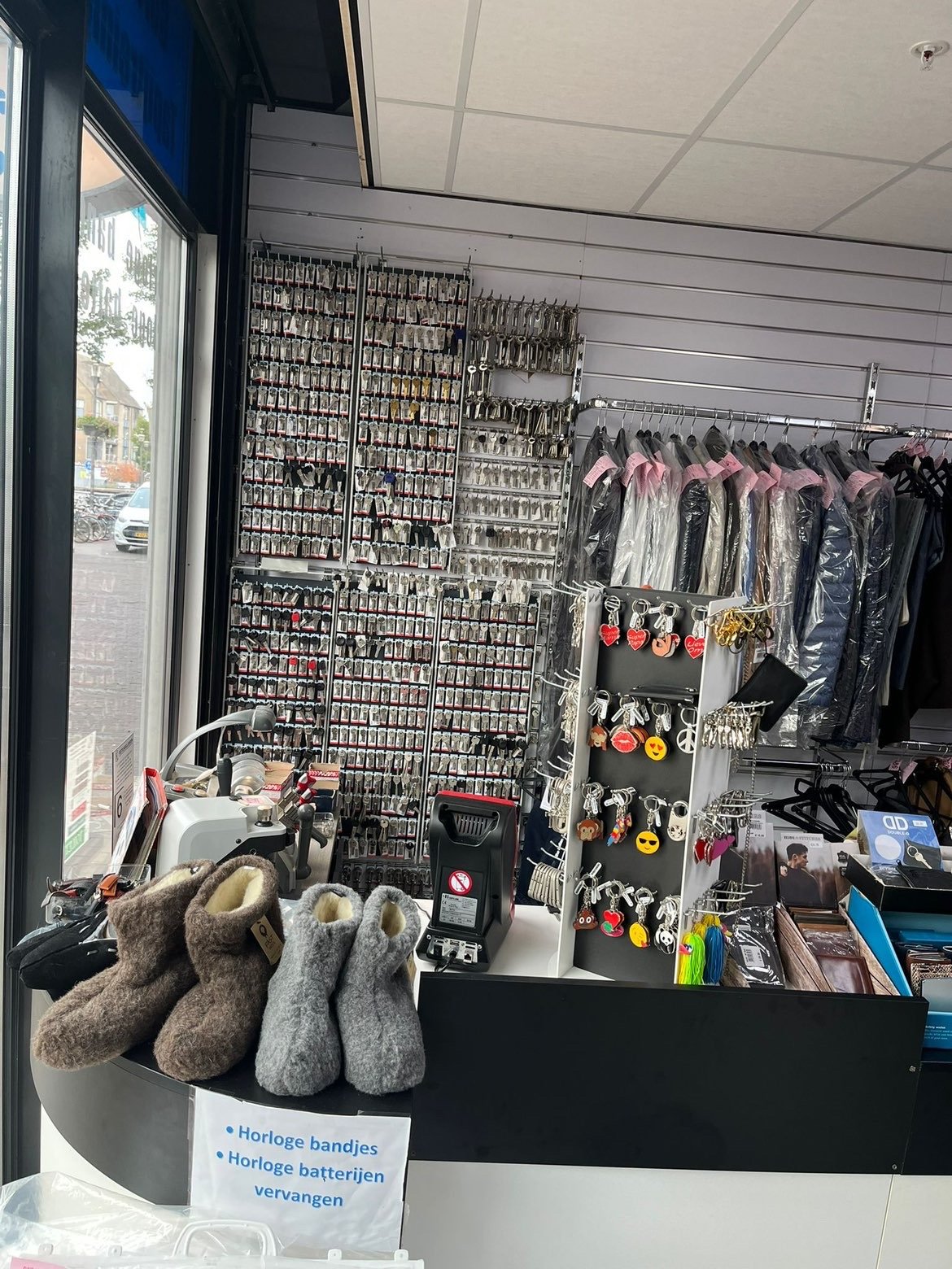 Schoenen en sleutels service